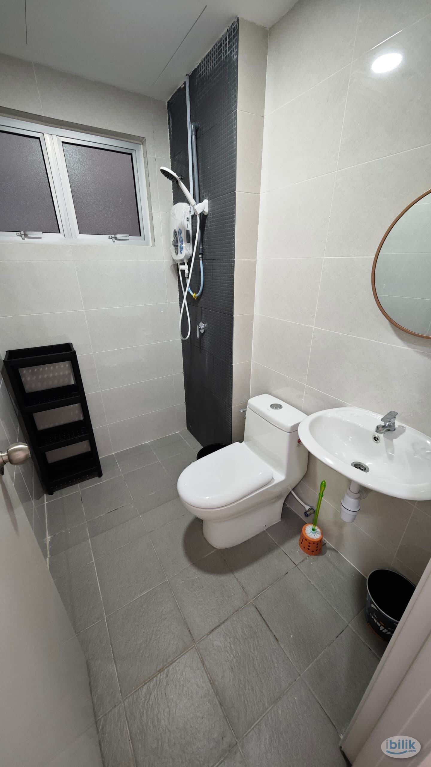 Master Room at Acacia Residences, Sepang - Image 3