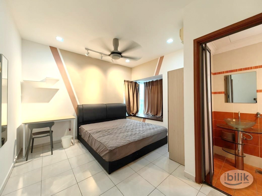✨LRT (500m) ✨ LAST MASTER ROOM 📢 Desa Impiana Condo, Puchong - Image 1