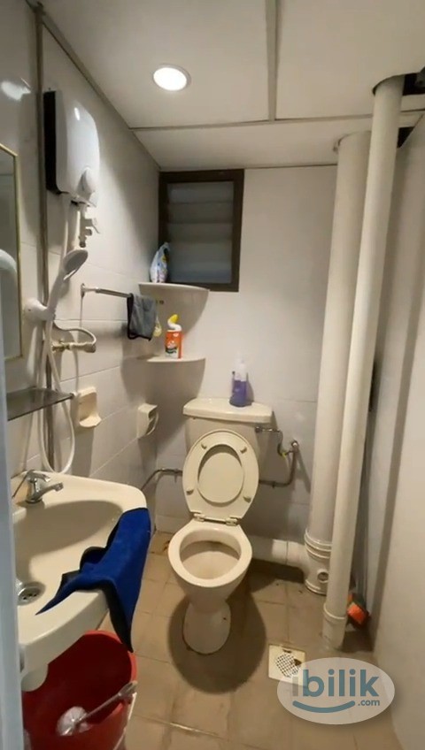 Desa relau small bedroom fully furnished - Image 1