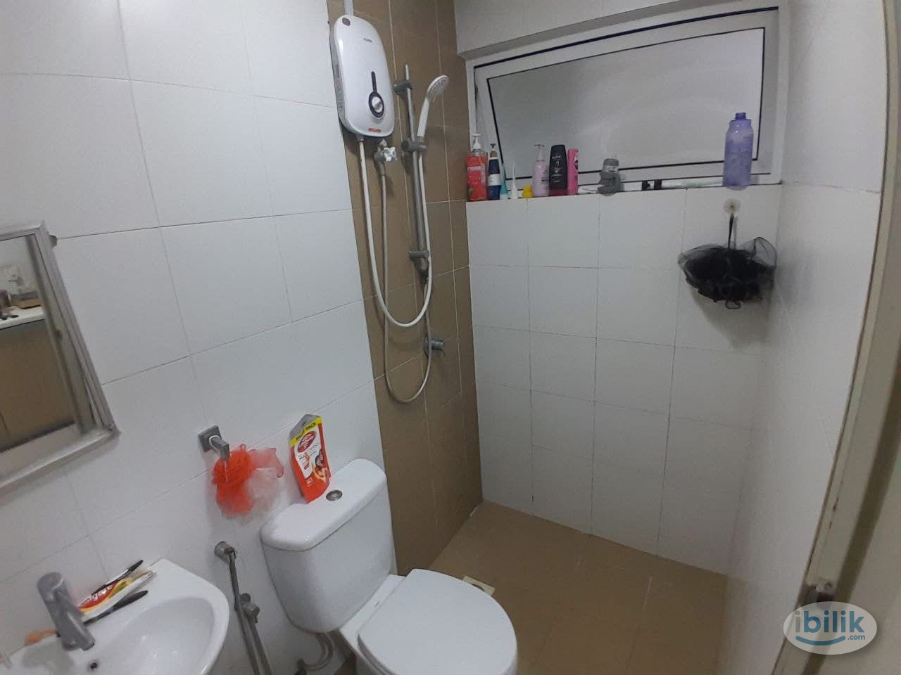 [NEAR LRT ARA DAMANSARA] Single room with aircond & window for Rent at Pacific Place - Image 3