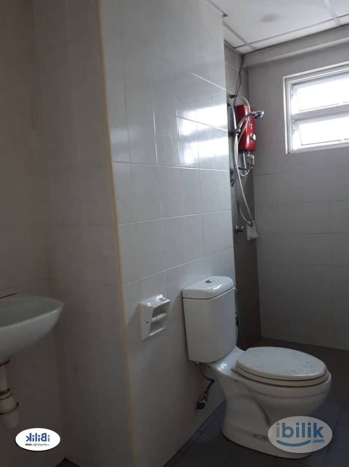 RM500 MEDIUM ROOM NEAR LRT - Image 4