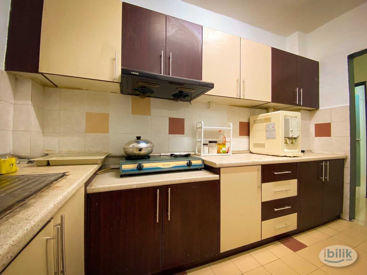 Middle Room at Carlina Apartment, Kota Damansara - Image 4