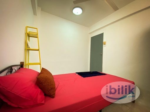 Middle Room at Carlina Apartment, Kota Damansara - Image 2