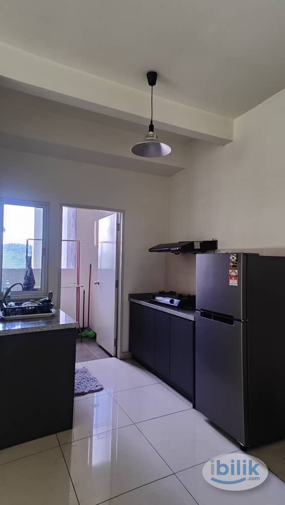 Single room in Southville apartment, 7th floor - Image 4