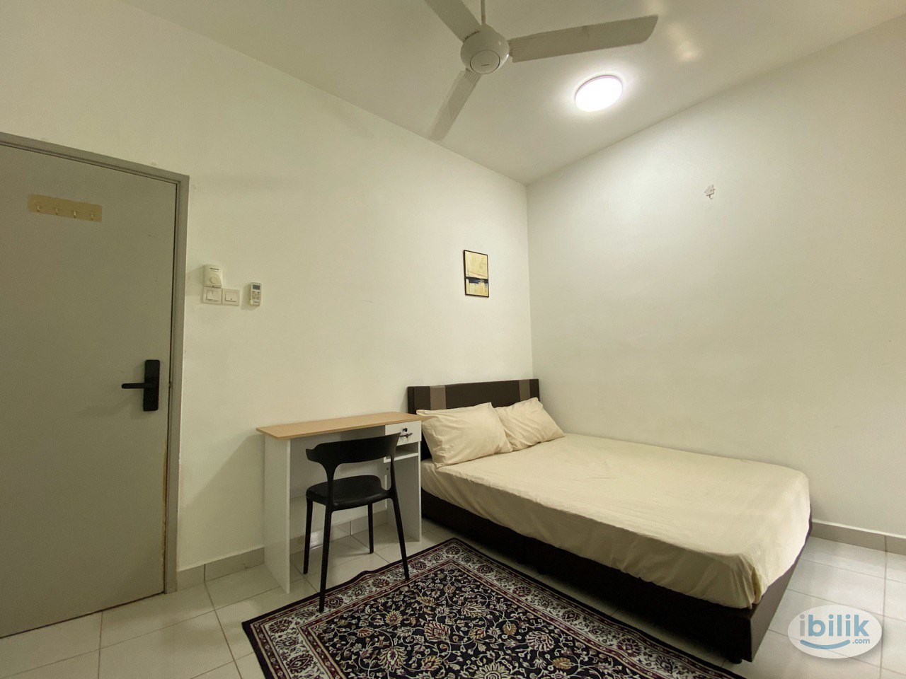 FEMALE ONLY | Middle Room at Ivory Residence, Mutiara Heights, Kajang - Image 1