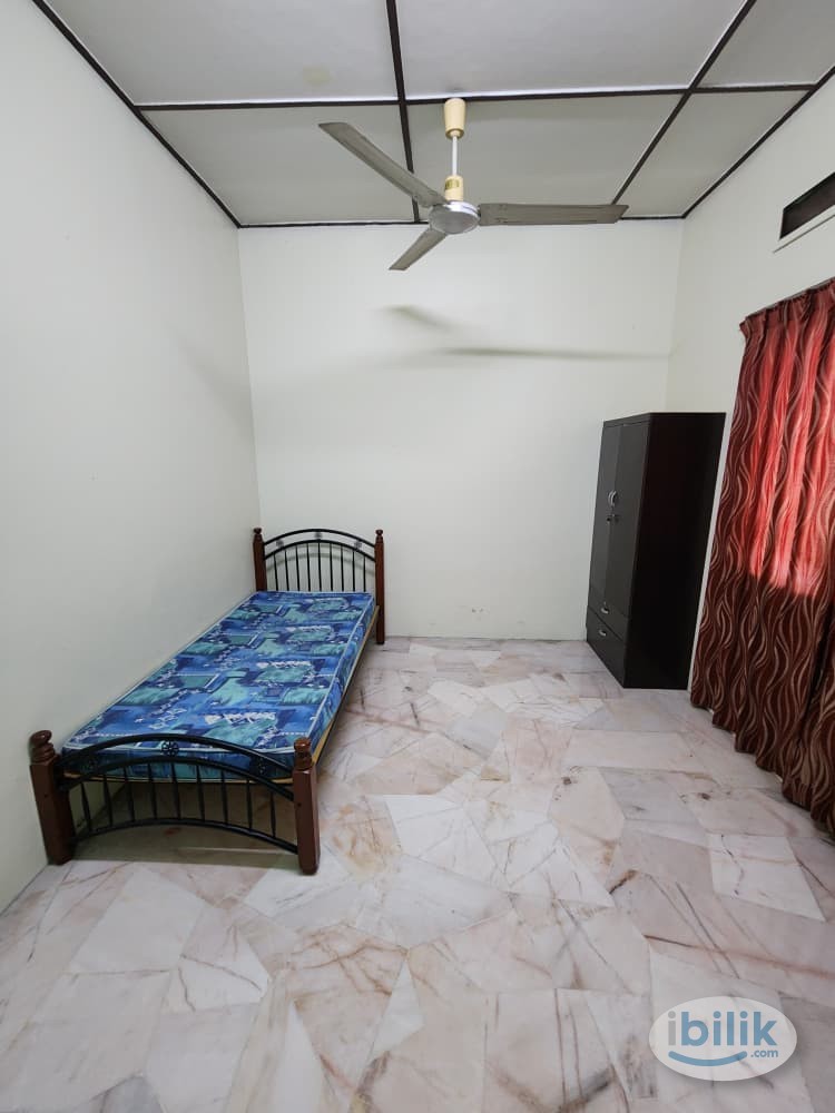 Middle Room Aircond Fully Furnished at Ipoh - Image 1