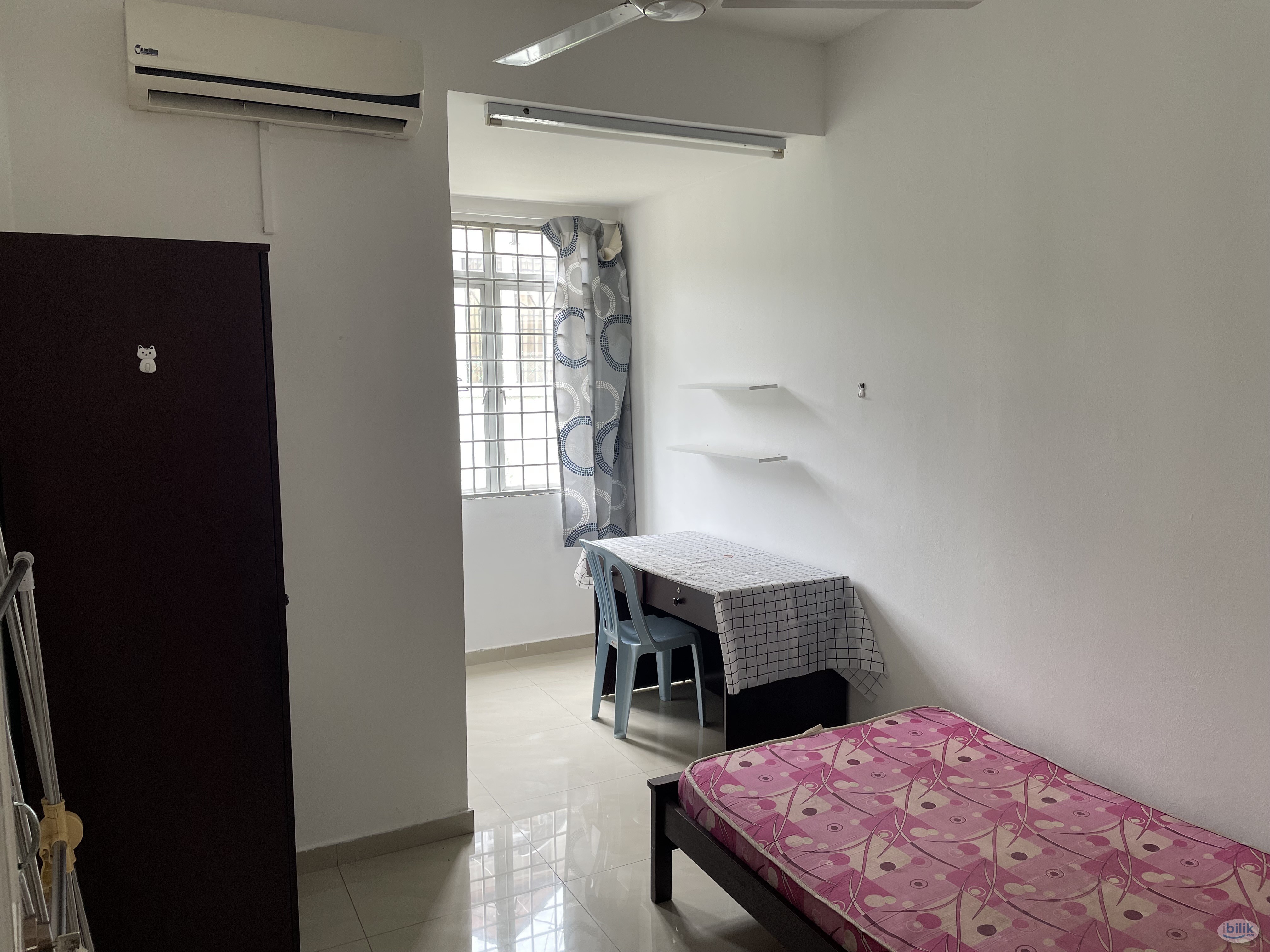 Cozy Single Room for Rent – Walking Distance to University of Nottingham Malaysia - Image 1