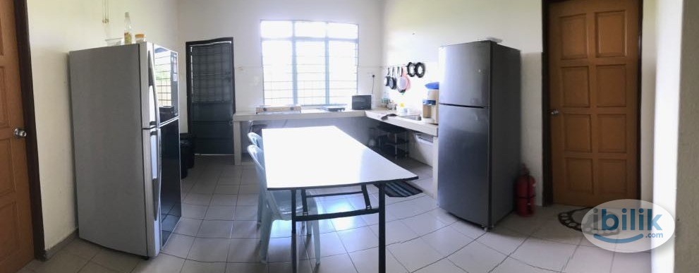 Cozy Single Room for Rent – Walking Distance to University of Nottingham Malaysia - Image 2