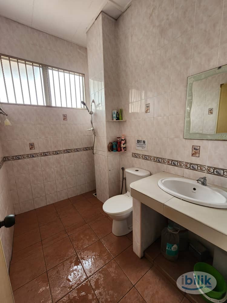 🤩‼️SPACIOUS ROOM IN BANDAR PUCHONG JAYA ‼️🤩 MOVE IN IMMEDIATELY WITH ZERO DEPOSIT ‼️😱 - Image 2