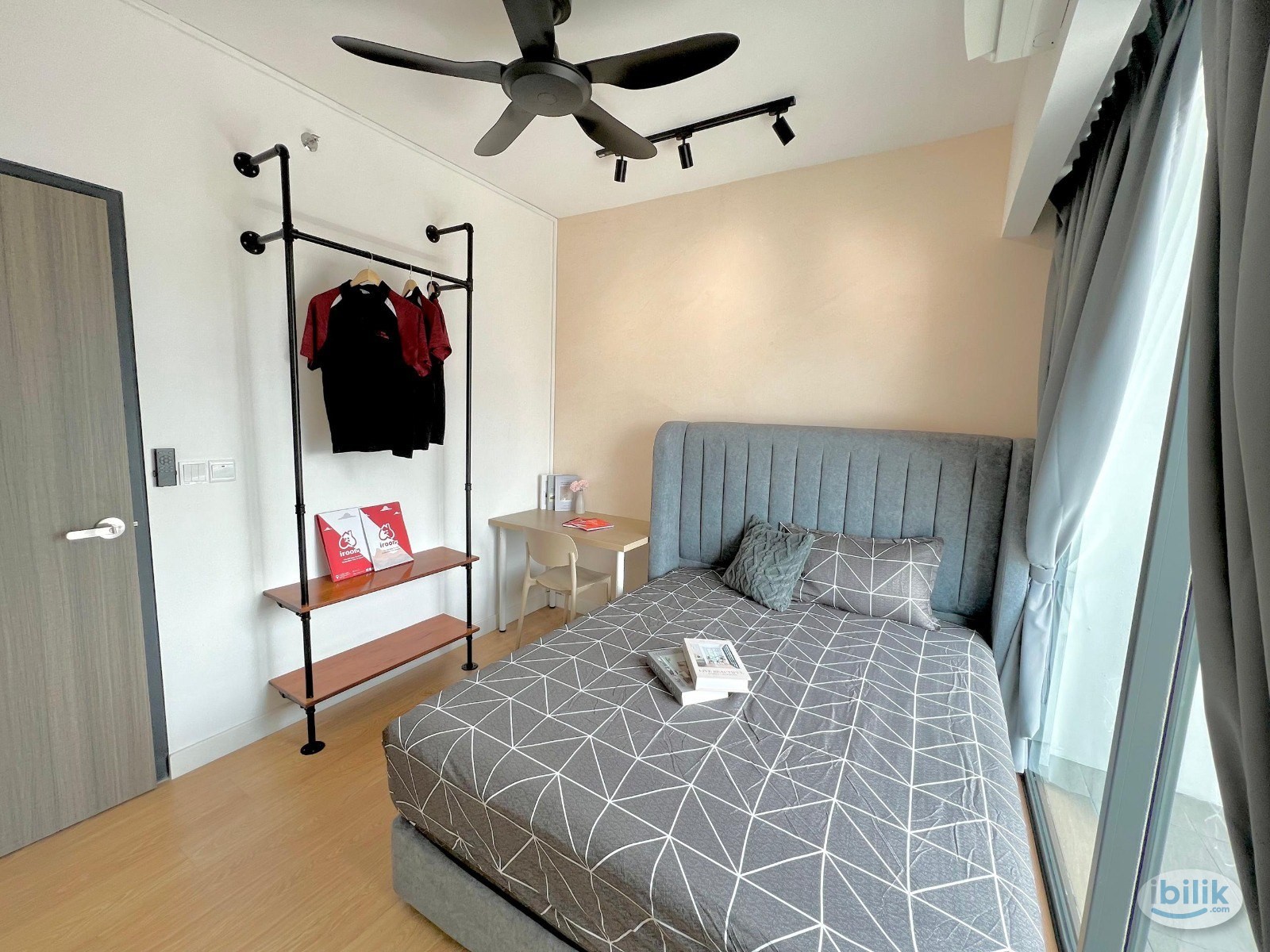 Balcony Room for Rent @ Edumetro, Subang - Image 2