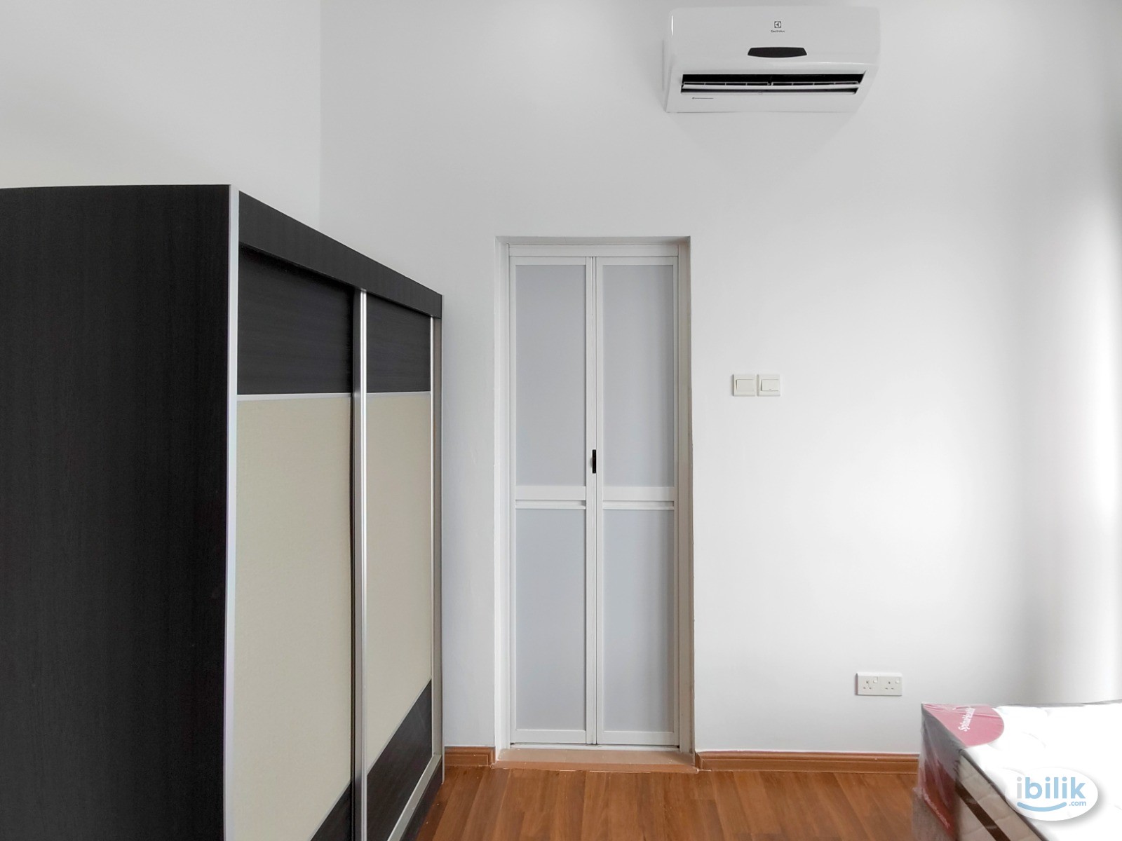 Single Room attached bathroom at SkyVille 8, Old Klang Road - Image 2