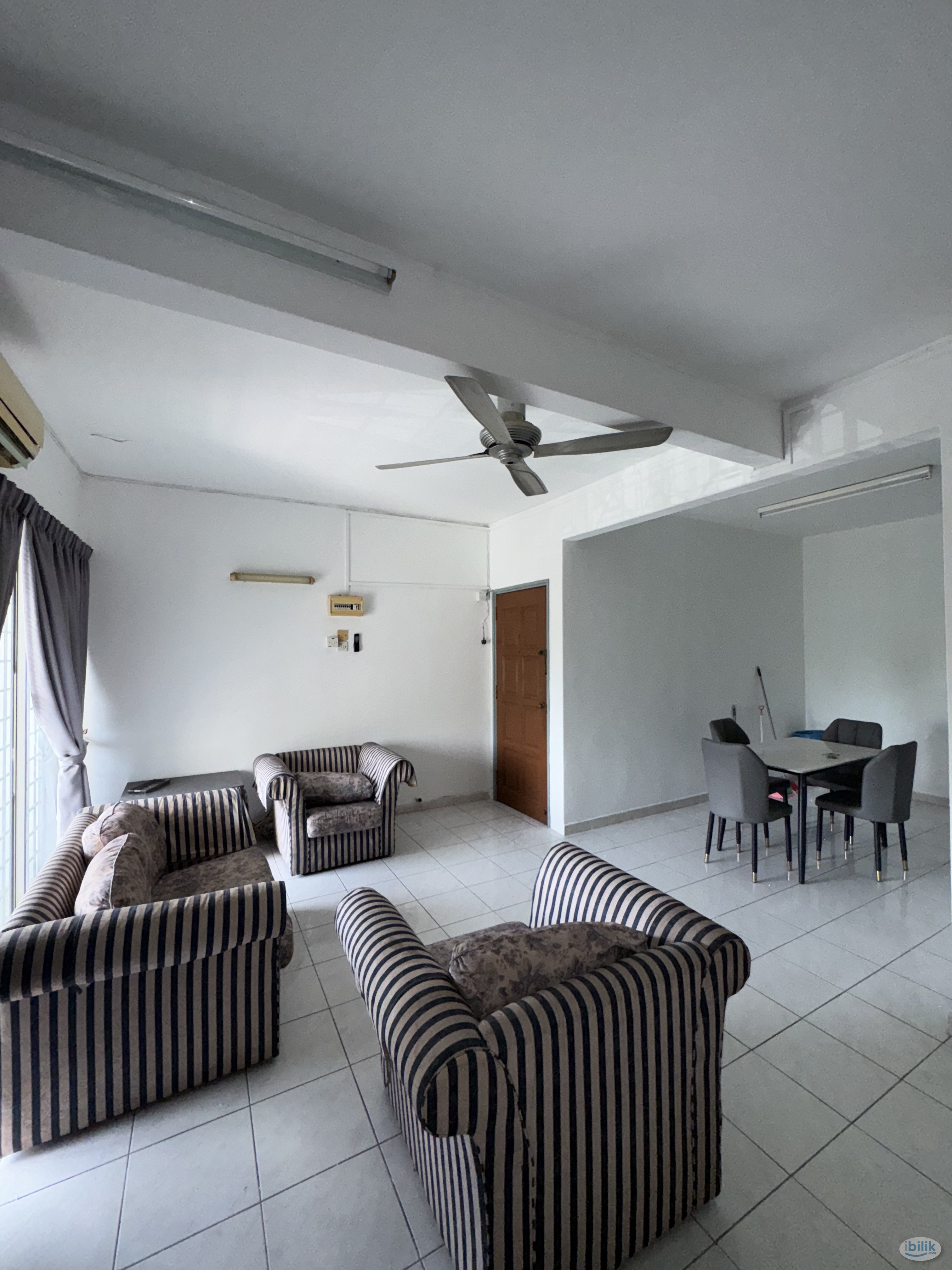 [New Renovated] Sri Cempaka Small Room - Image 1