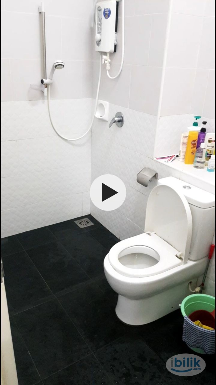 Middle Room for Rent at Eco Tropics, Kota Masai - Image 3
