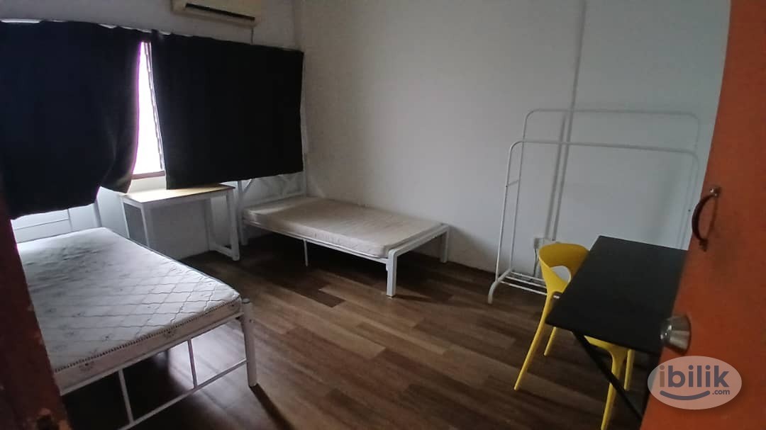Section 14, Medium Room to rent, Zero deposit - Image 1