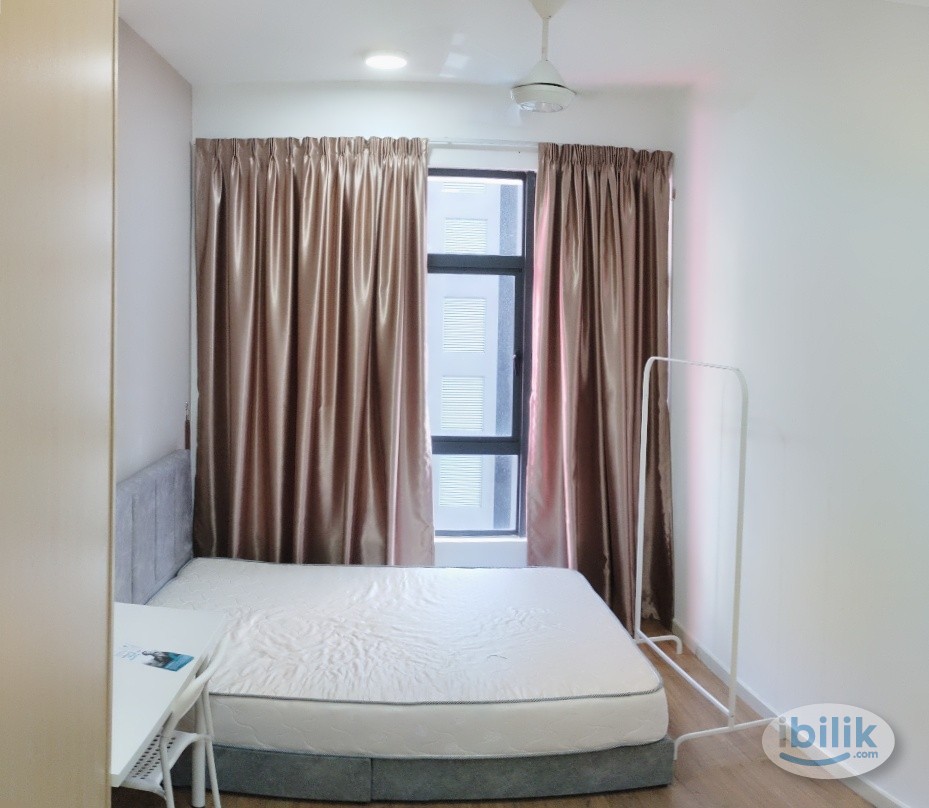 Middle Room at Casa Green, Bukit Jalil - Image 1