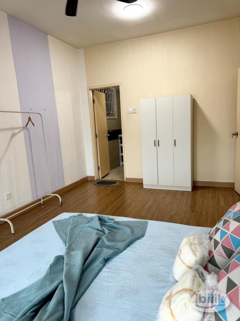 (Female unit+MRT+Own Bath+Balcony)Master Room at Saville @ Cheras, Cheras - Image 3