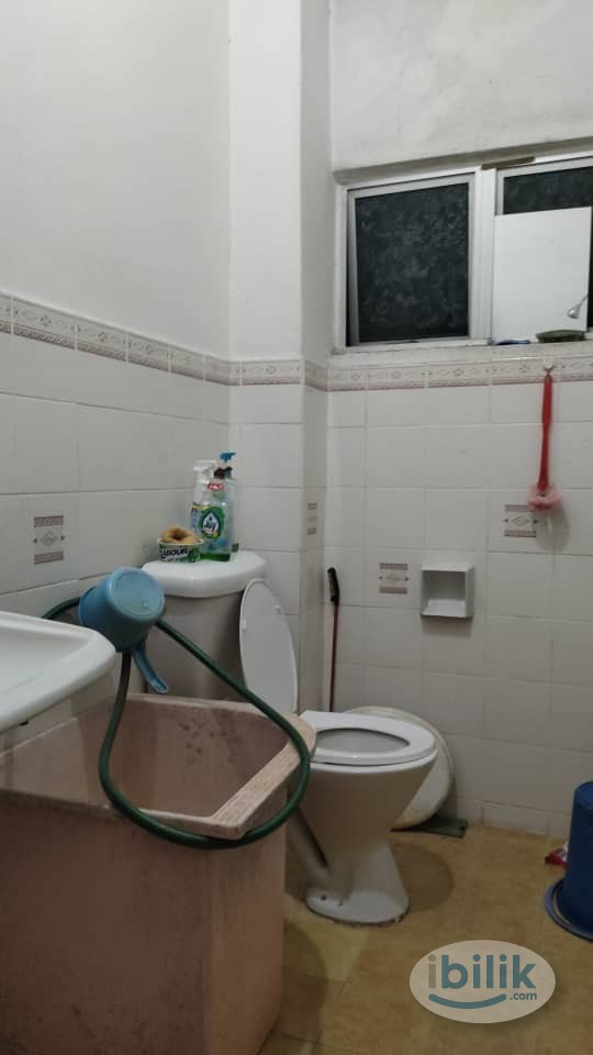 Middle Room at Bandar Baru Sungai Buaya, Rawang - Image 2