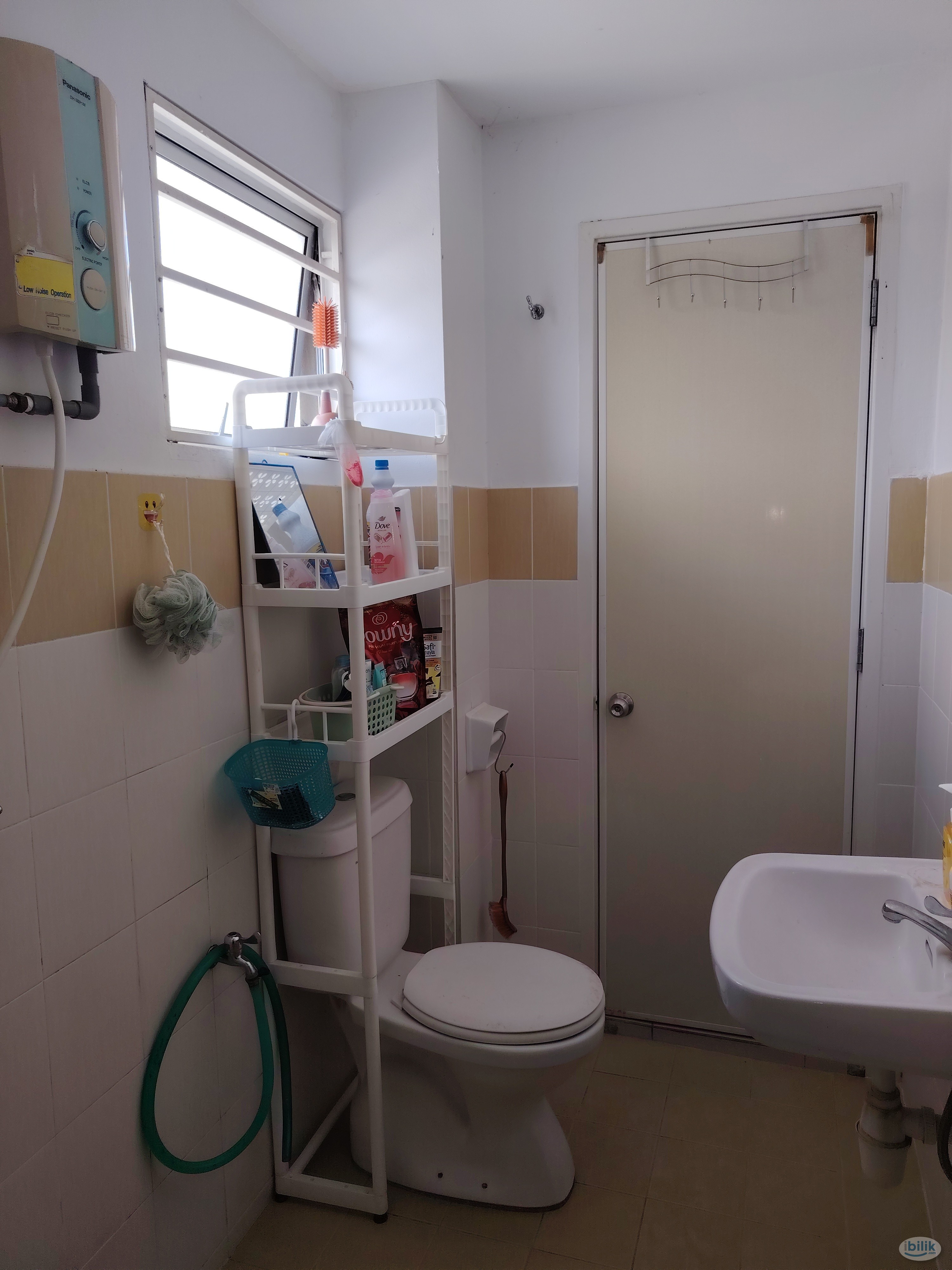 Middle Room at Taman Pelangi Semenyih, Semenyih - Image 4