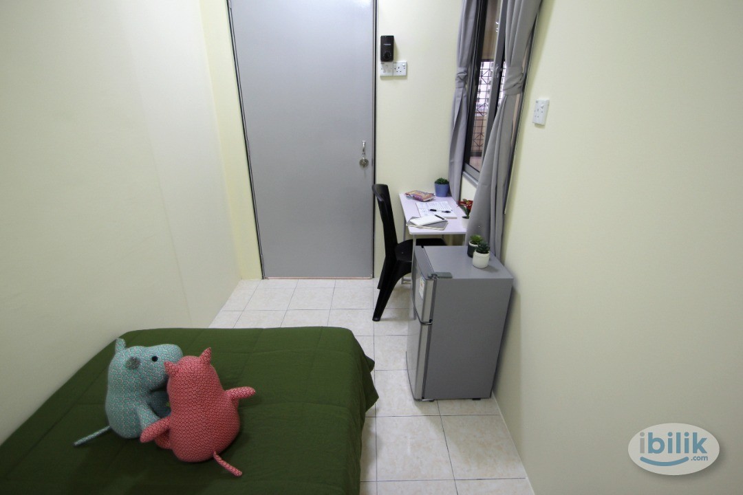 Female Unit Single Room with Fan Only , Palm Spring, - Image 2