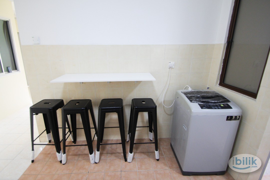 Female Unit Single Room with Fan Only , Palm Spring, - Image 5