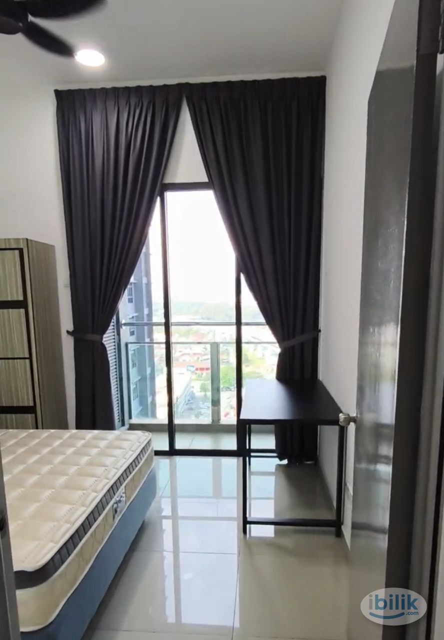 Middle Room at B11 Parkland, Balakong - Image 3