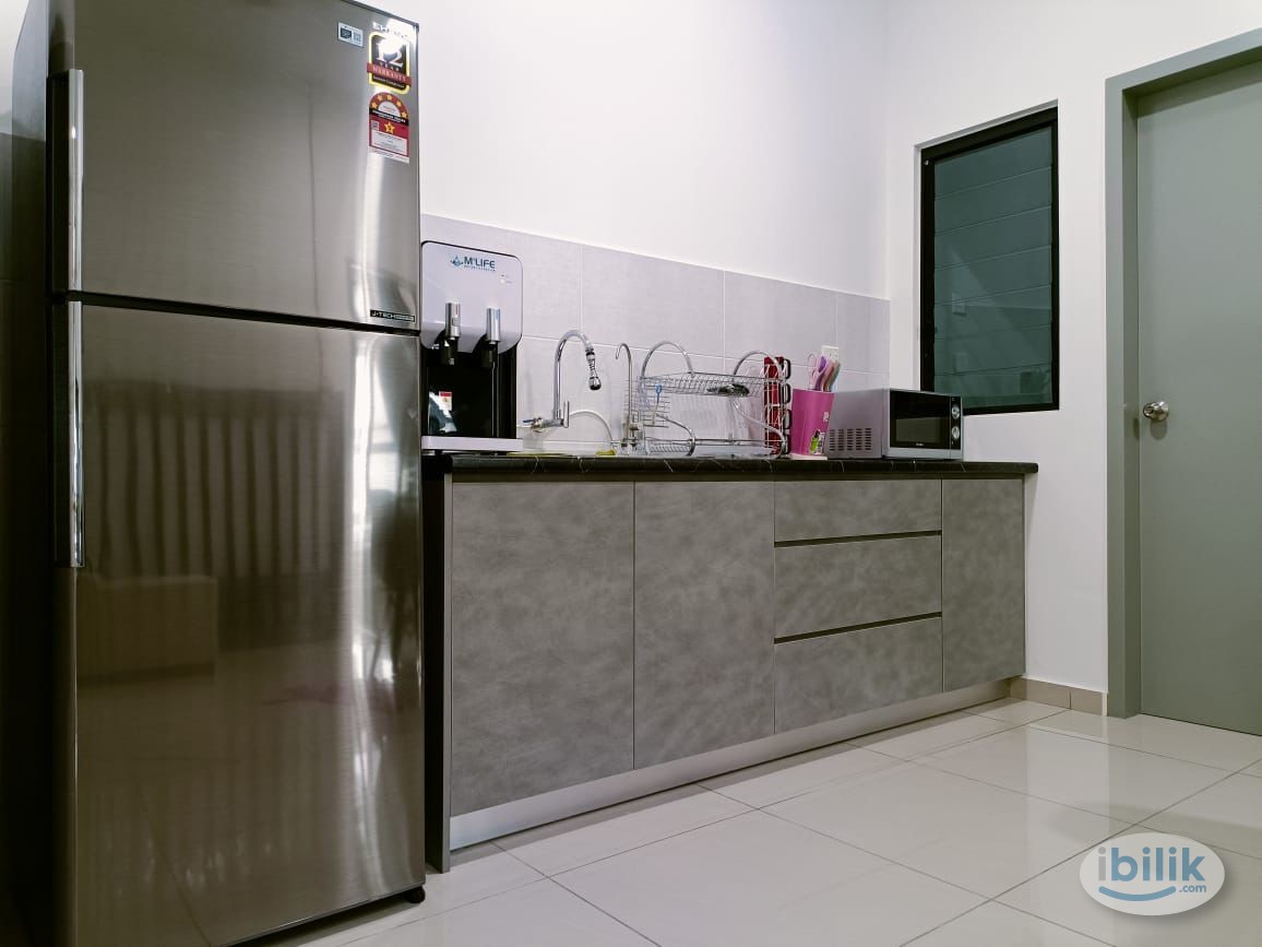 Middle Room at B11 Parkland, Balakong - Image 4