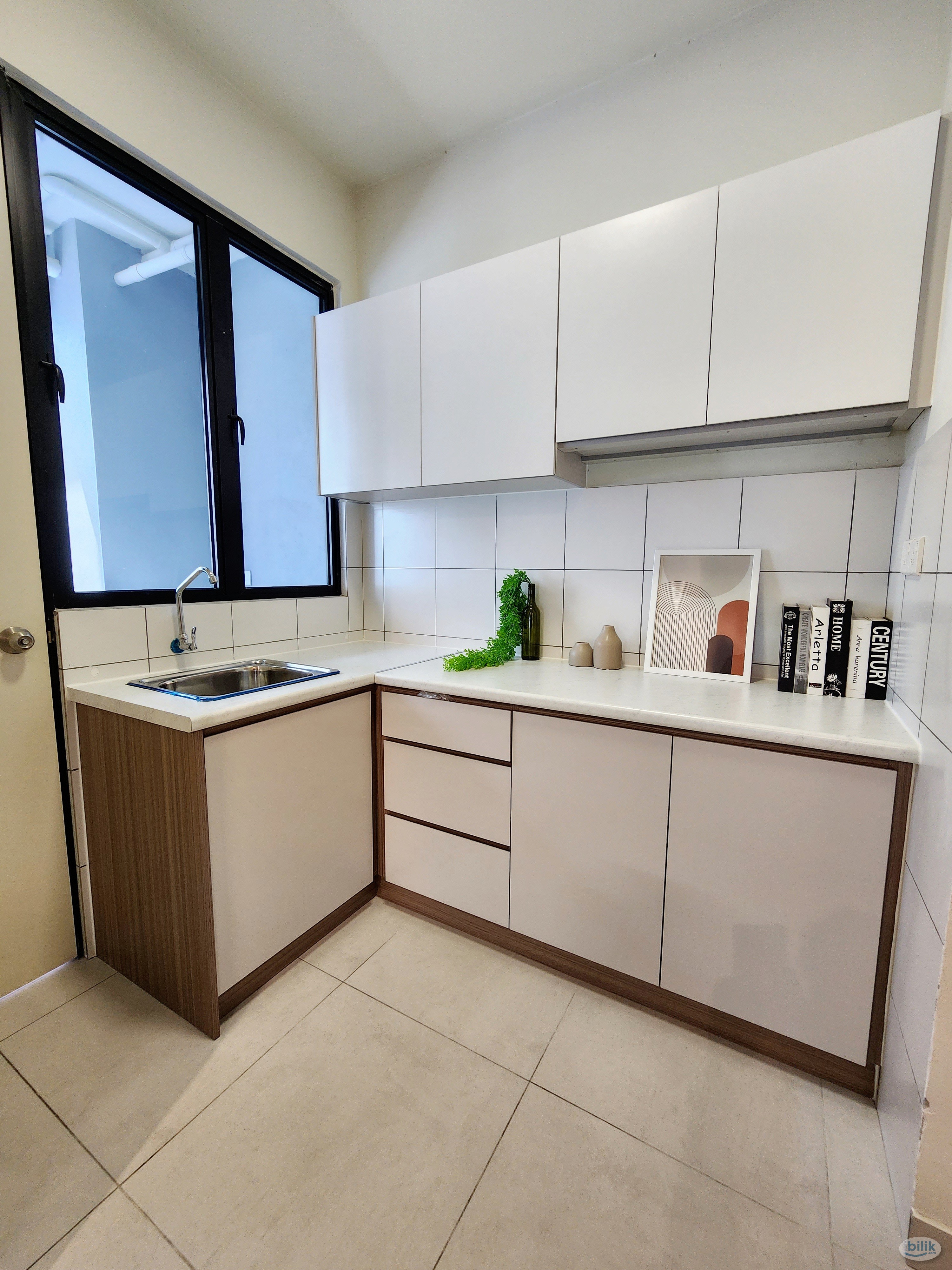 Single Room near MRT Connaught - Image 3