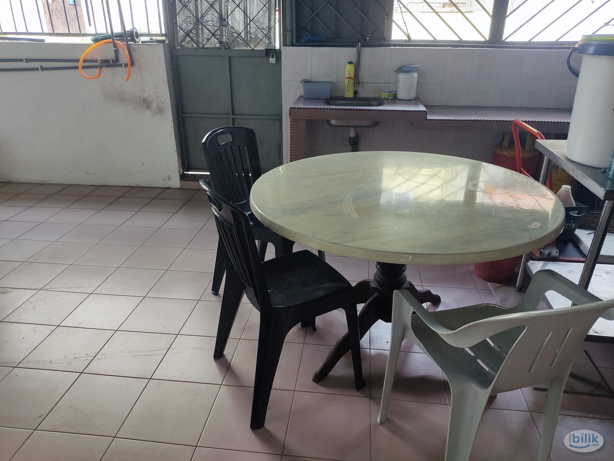 Middle Room at Taman Rasah Jaya, Rasah - Image 5