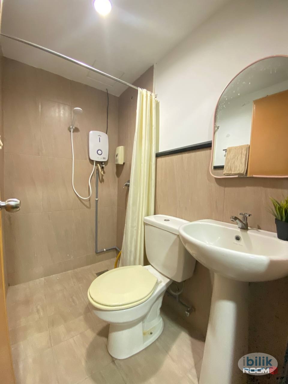‼️🤩COLIVING SPACES NEAR LRT IOI PUCHONG🤩‼️MOVE IN IMMEDIATELY WITH ZERO DEPOSIT ‼️💯 - Image 3