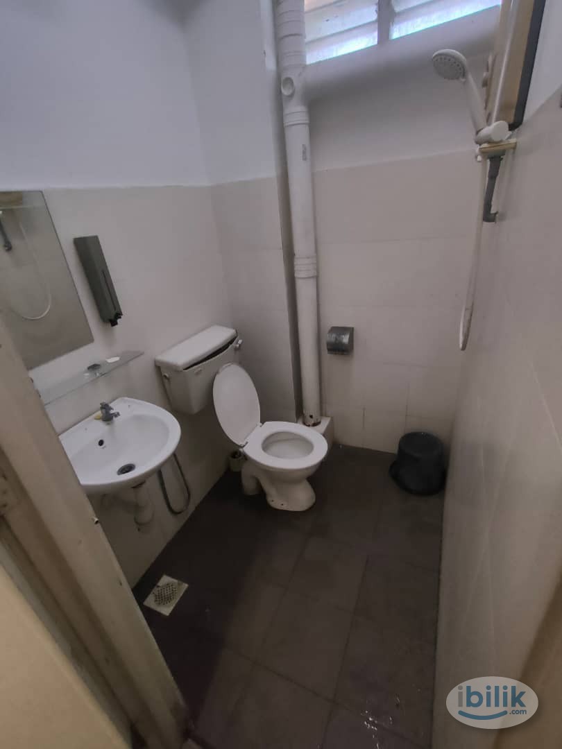 Bukit bintang , Medium Room to Rent, Zero deposit - Image 5