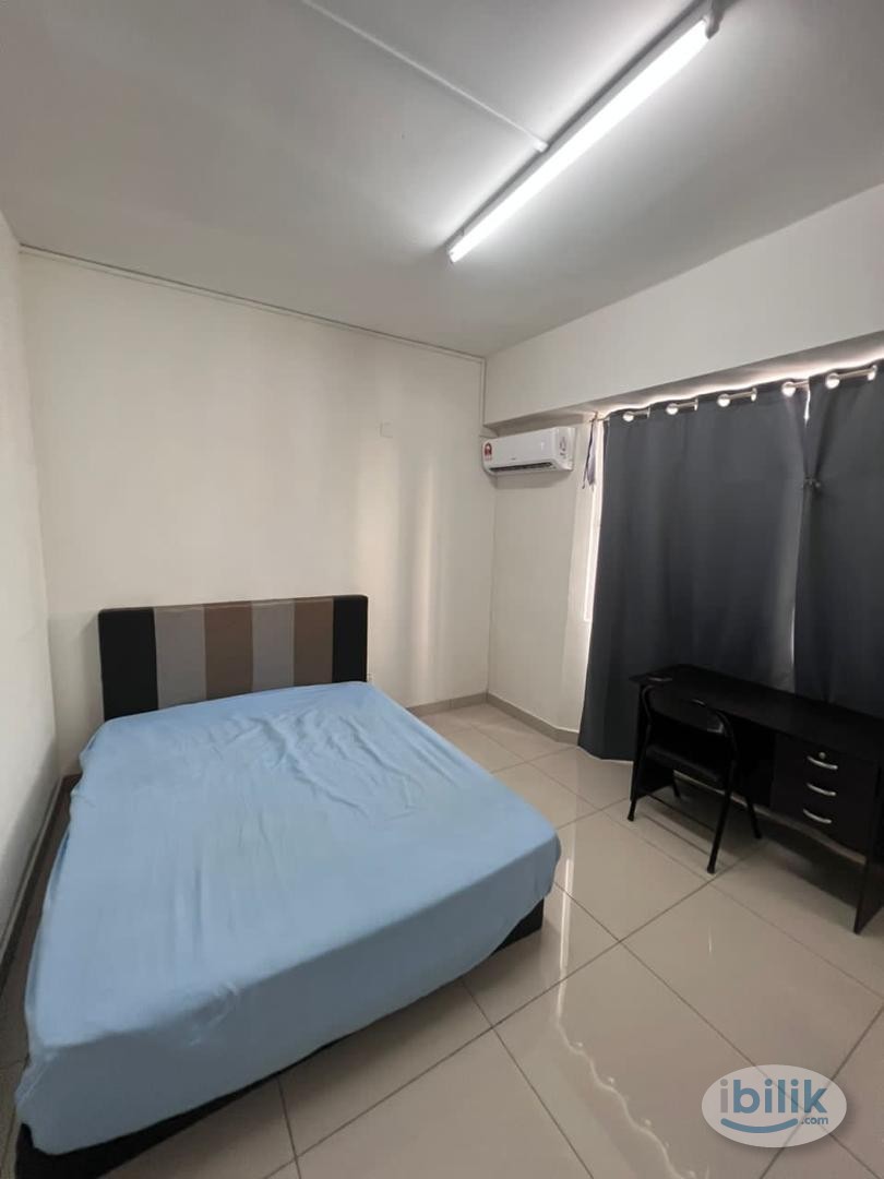 😍 5 mins walk to LRT😍 Inclusive all Utilities 😍Free Wifi 😍Free Cleaning 😍Fully Furnished Medium Room at Main Place Suban - Image 1