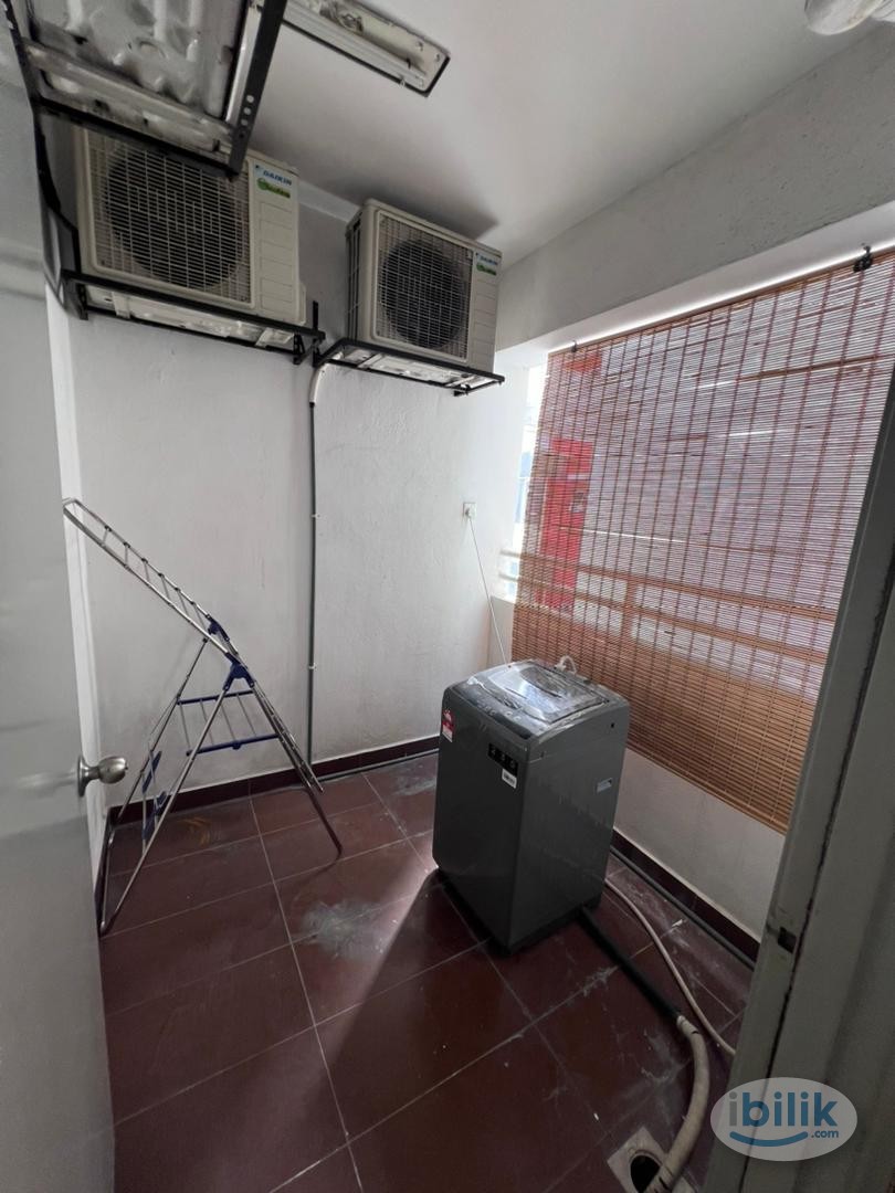 😍 5 mins walk to LRT😍 Inclusive all Utilities 😍Free Wifi 😍Free Cleaning 😍Fully Furnished Single Room at Main Place Suban - Image 3