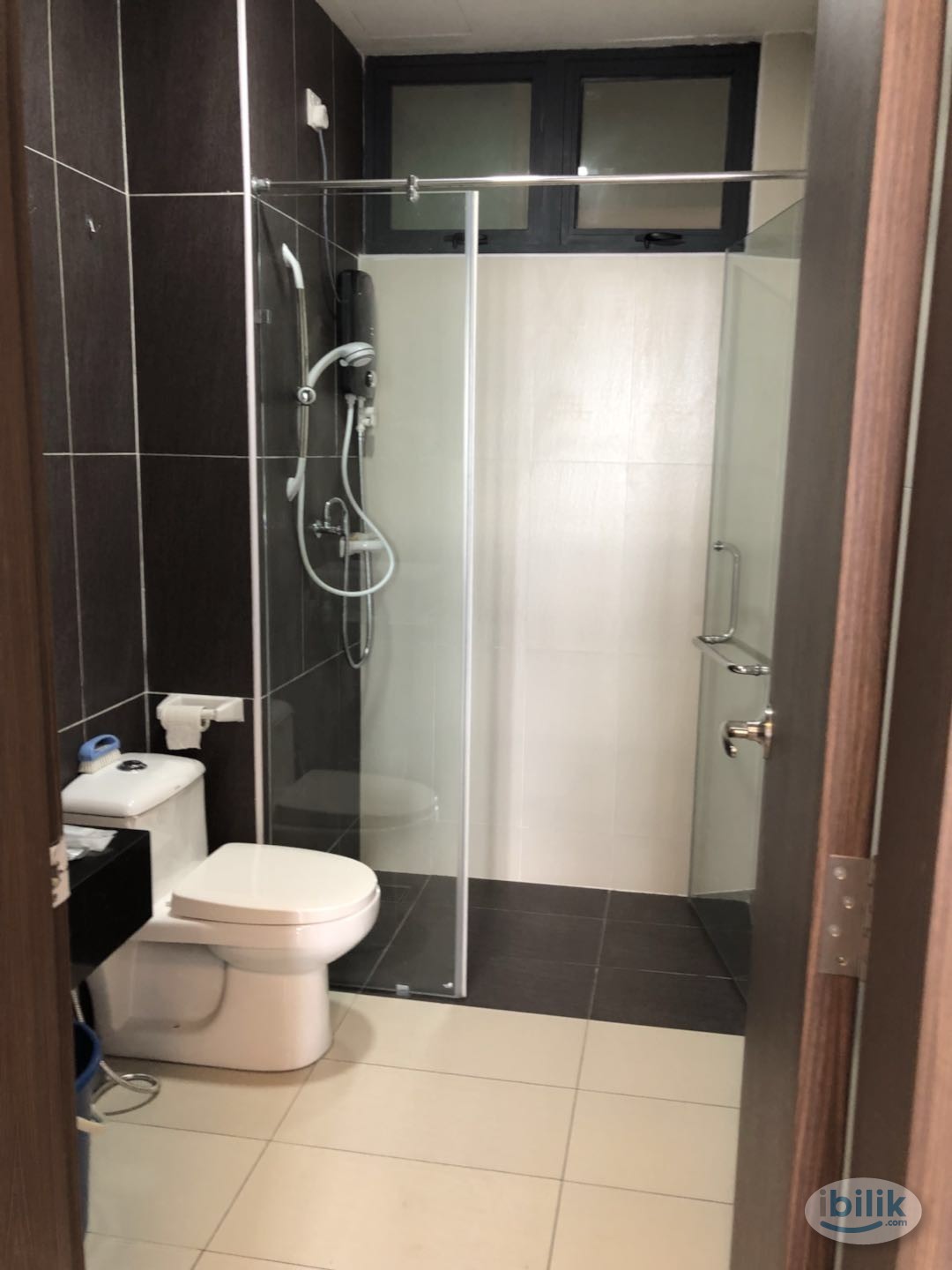 Female Single Room (Private Bathroom) KSL D'Secret Garden Near Setia Tropika, 15 Mins to JB CIQ via EDL - Image 5