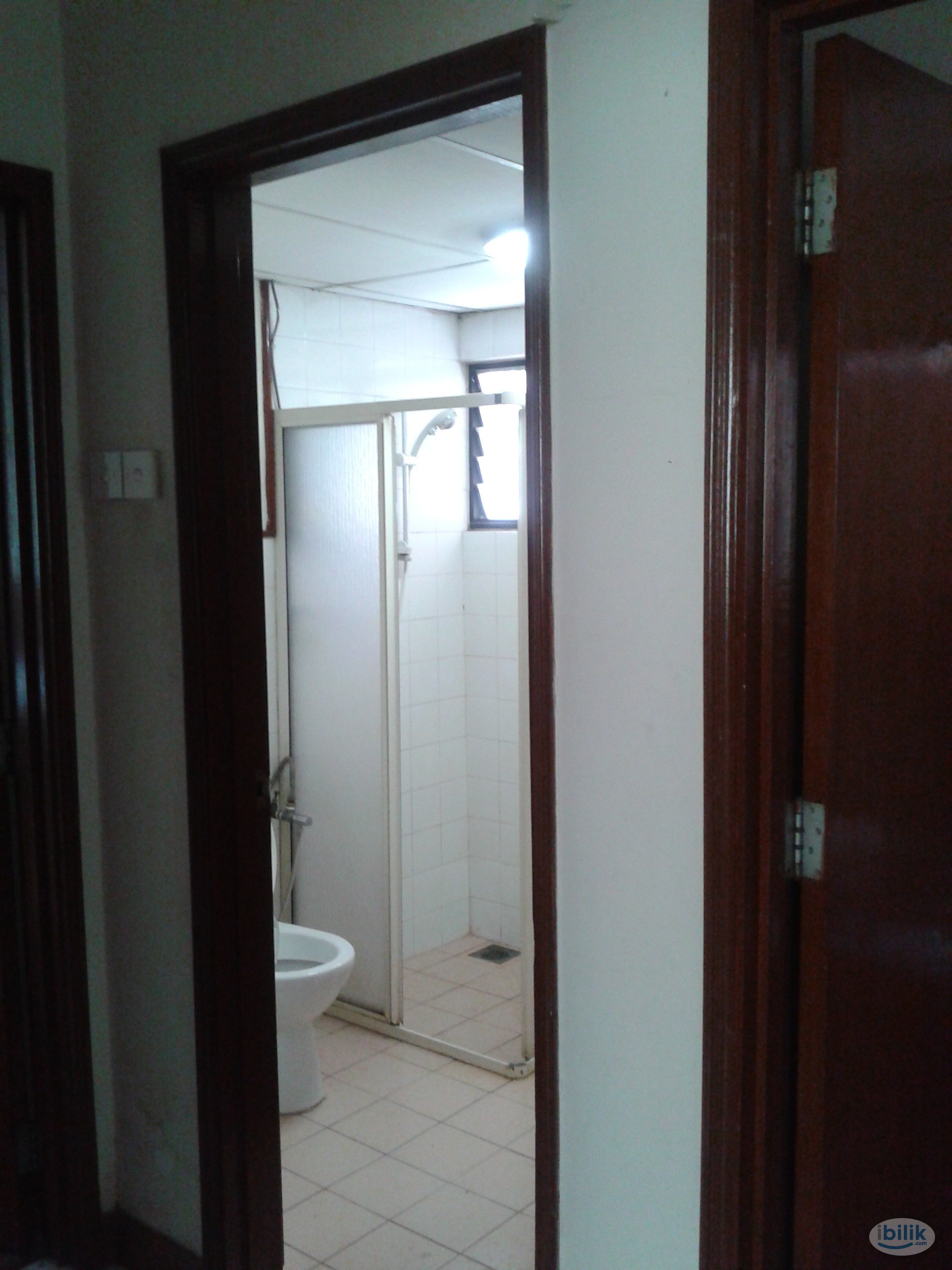 Big Middle Bistari Window room near PWTC LRT TRX HKL - Image 5
