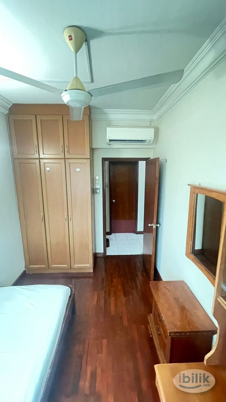 Single Room at Bistari Condominium, Putra - Image 1