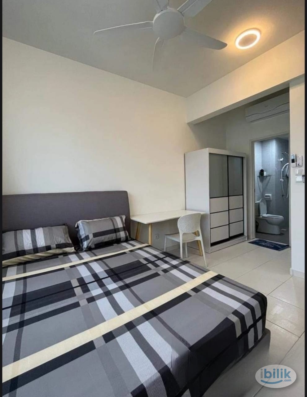 Master Room at I-Santorini, Tanjung Tokong - Image 1