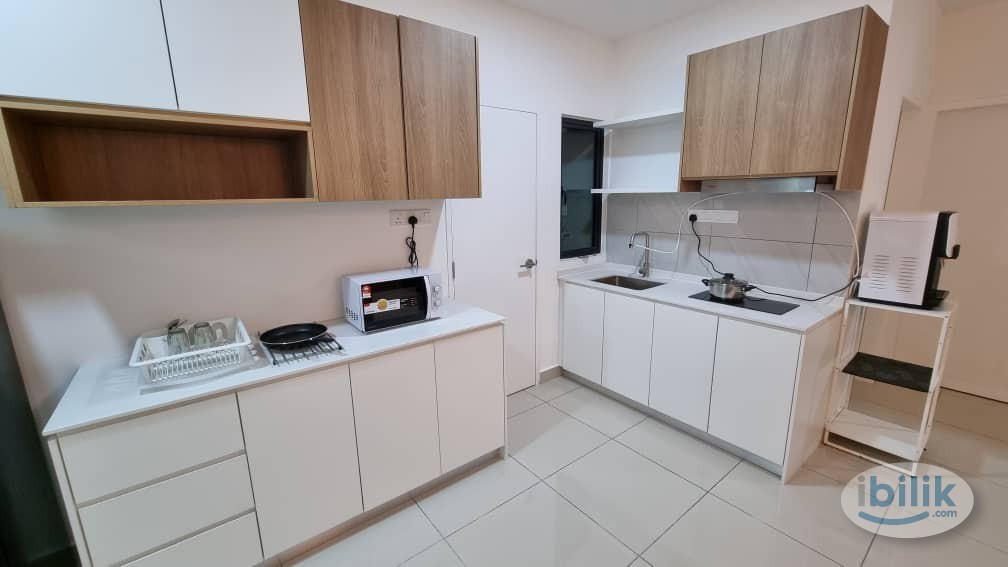 Master Room at AraTre' Residences [FEMALE UNIT] - Image 5