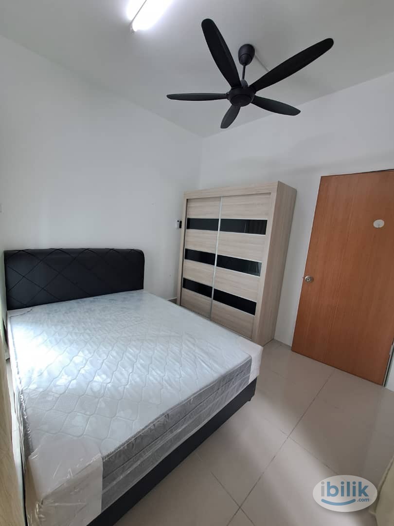 [Female Unit] BALCONY Middle Room Available Now at Razak City Residences, Sungai Besi - Image 4