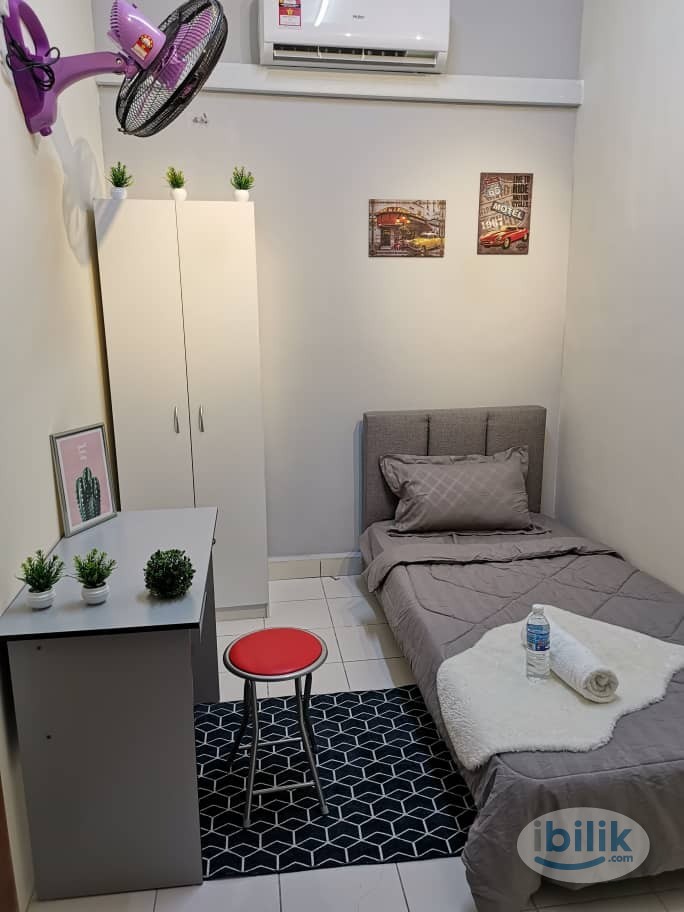 fully furnished aircond room next subang aiport subang bestari - Image 1