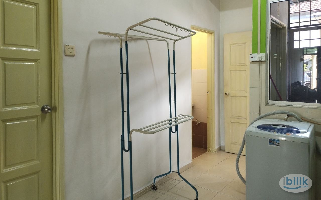 Single Room at Sri Krubong Melaka, Malaysia - Image 5