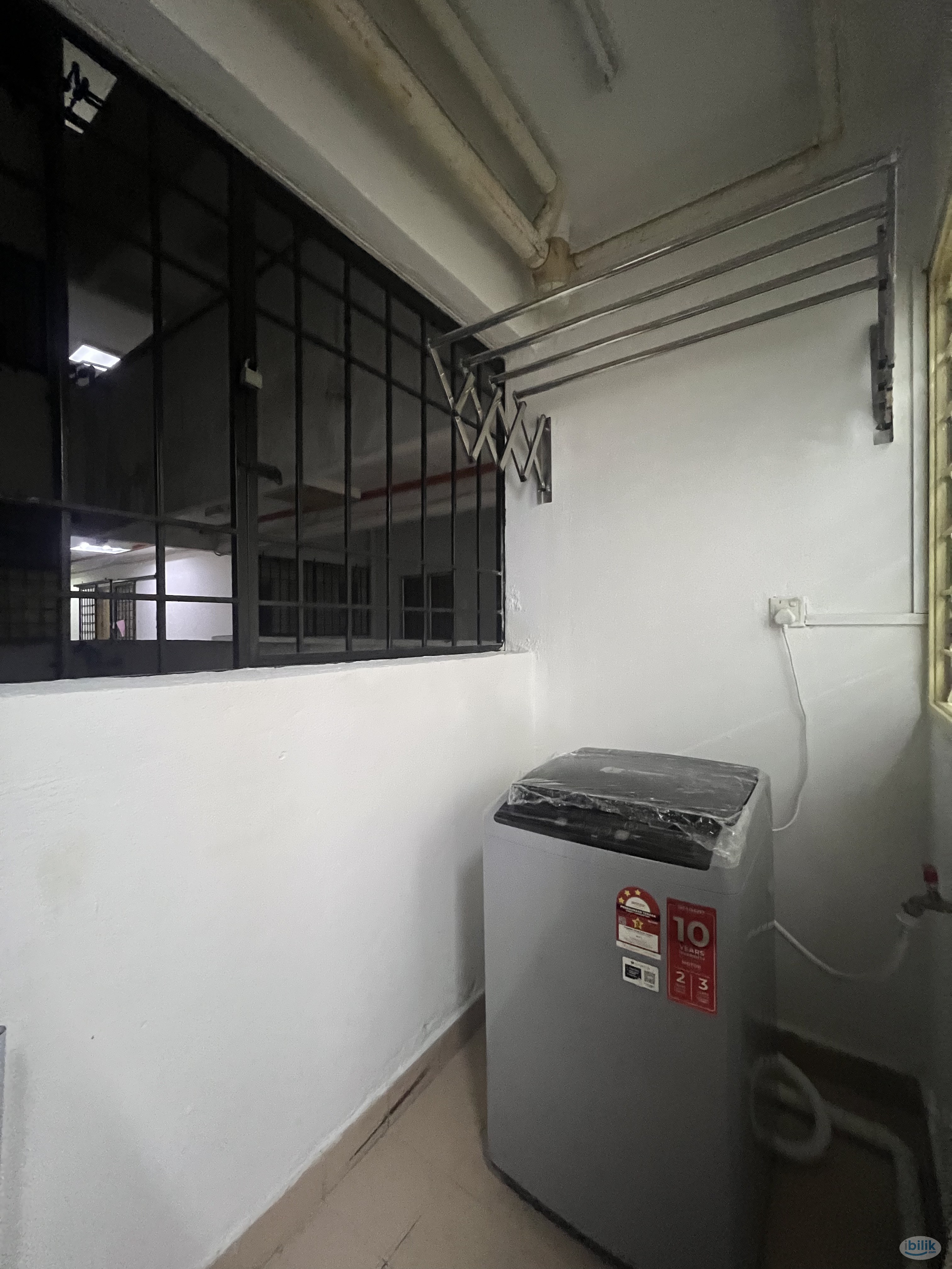 🚶‍♀️Walking Distance to Bus Stop⭐ NEWLY RENOVATED 🔥Single Room at Flora Damansara, Damansara Perdana - Image 5