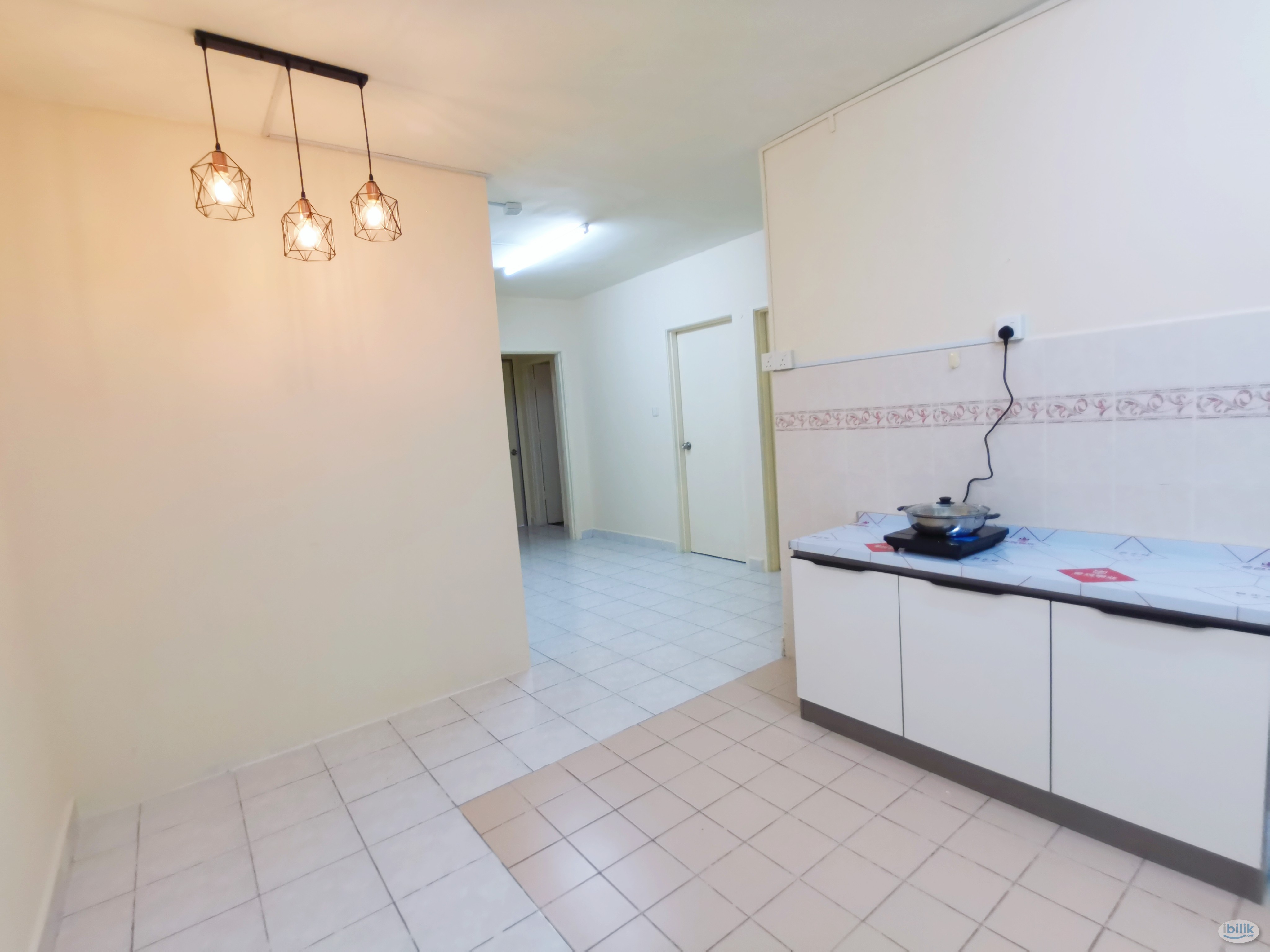 🚶‍♀️Walking Distance to Bus Stop⭐ NEWLY RENOVATED 🔥Single Room at Flora Damansara, Damansara Perdana - Image 2