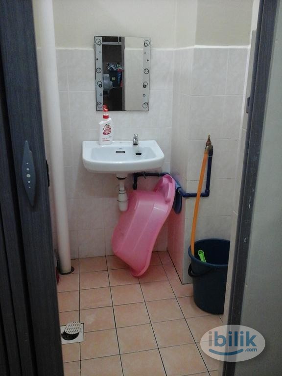 🏆 Live in Comfort 🔶 Single-Size Bed & Fully Furnished Room at Taman Sungai Besi Indah, Seri Kembangan Near The Mines Sho - Image 2