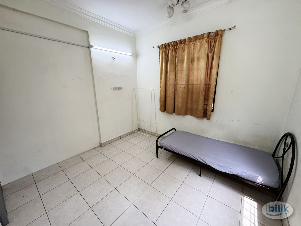 ‼️Middle Room for Rent at Bukit Rahman Putra, Sungai Buloh 🏠 Nearby Hospital Sungai Buloh 🏥 - Image 2
