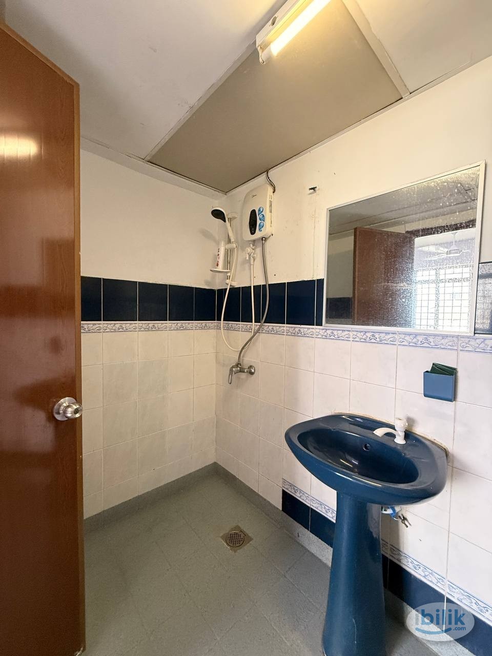 Student Preferred! Vista Komanwel Room | Walking Distance to IMU & LRT - Image 3