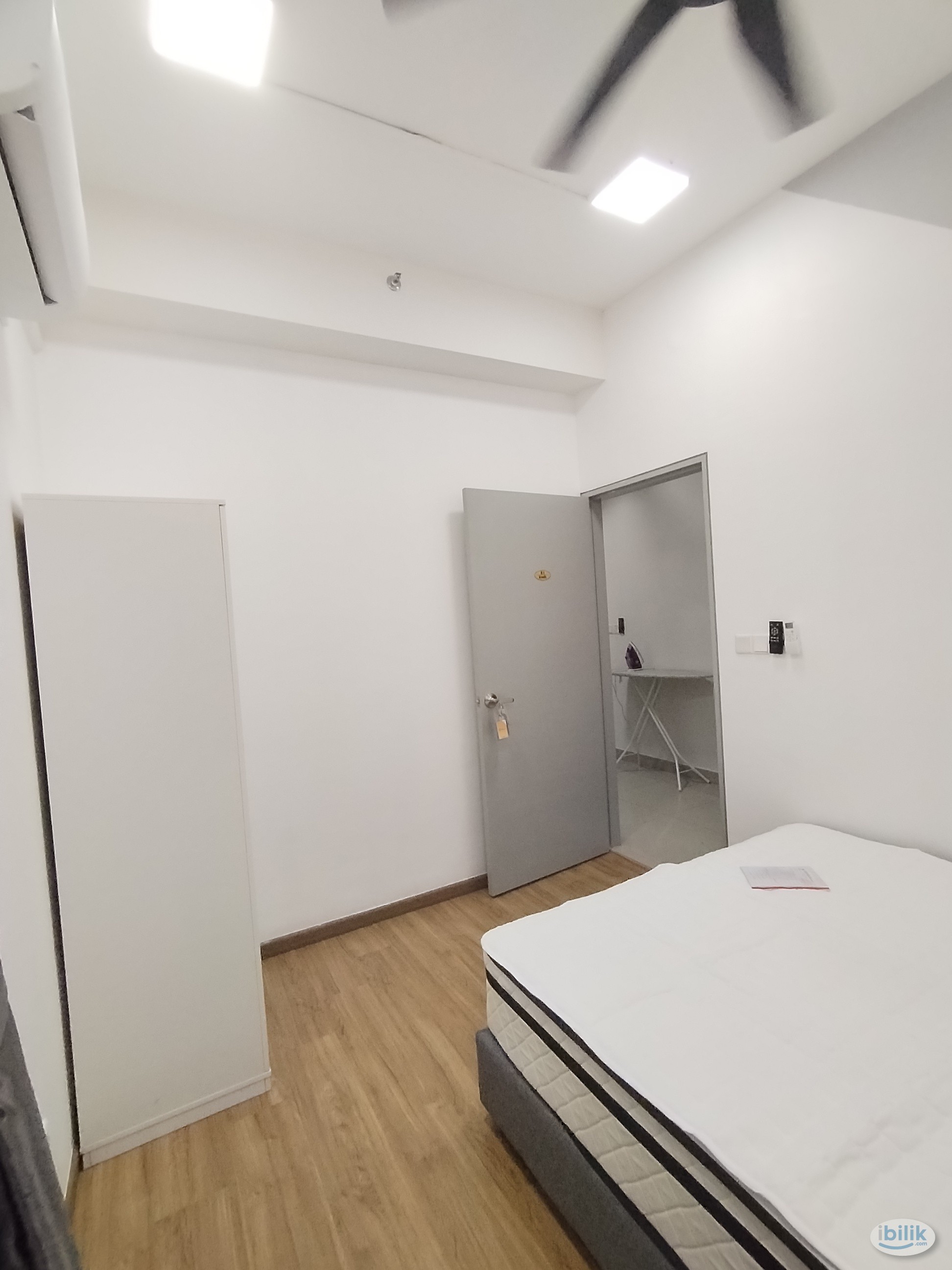 Middle Room at 121 Residences Near Uptown & One Utama(non partition) - Image 2