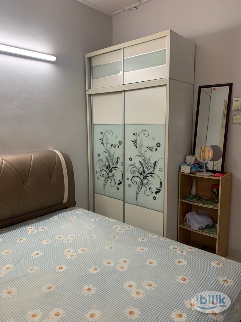 Permas Jaya Double Storey Corner Lot Single Room For Rent - Image 1