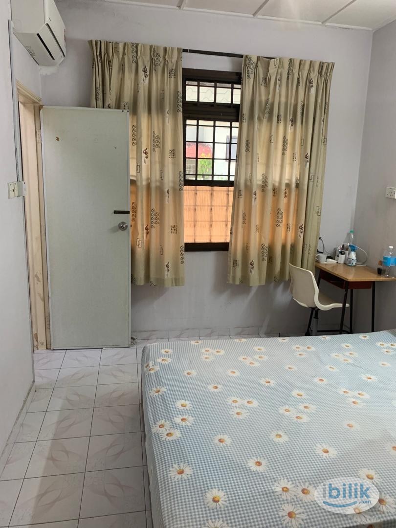 Permas Jaya Double Storey Corner Lot Single Room For Rent - Image 3