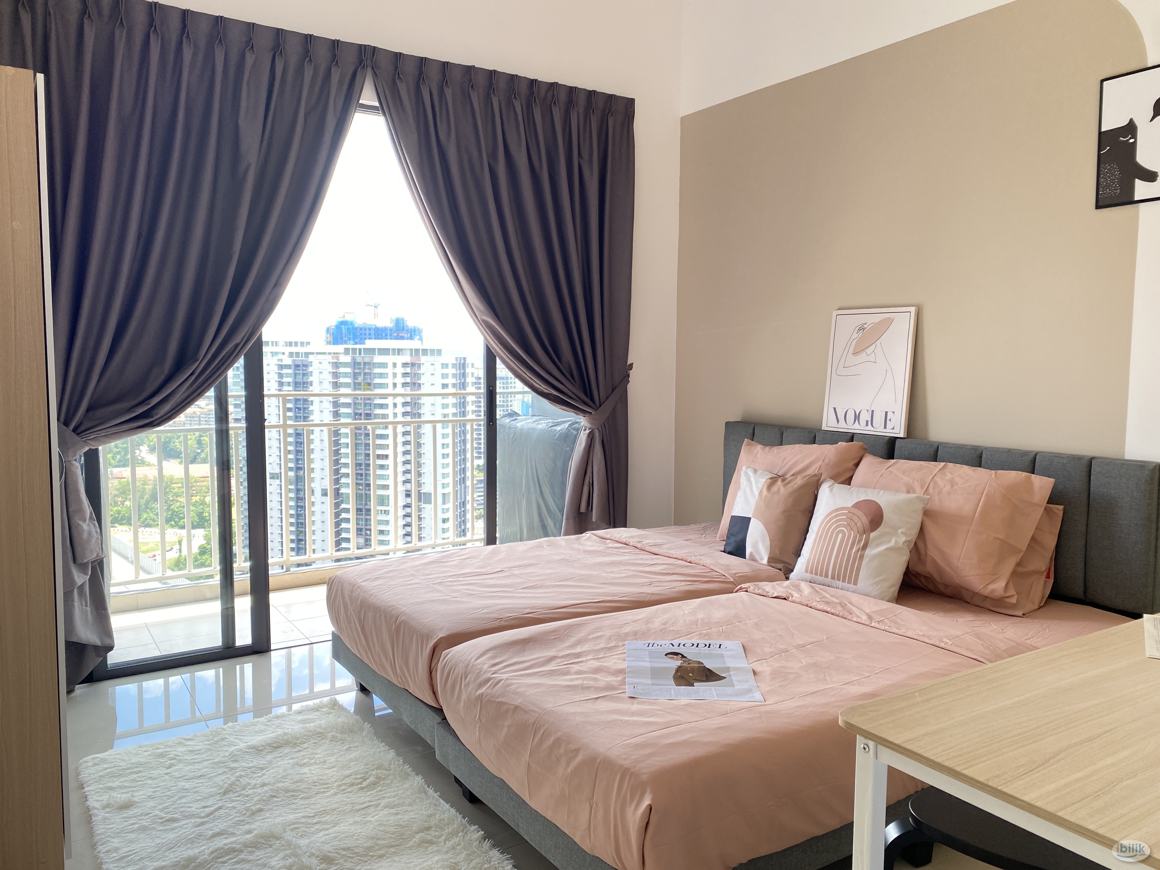 【BALCONY ROOM】LRT KELANA JAYA LINE ‼️‼️|THE HAMILTON WANGSA MAJU |Female UNIT 🔥🔥 |LESS PPL IN UNIT |GOOD OWNER - Image 1