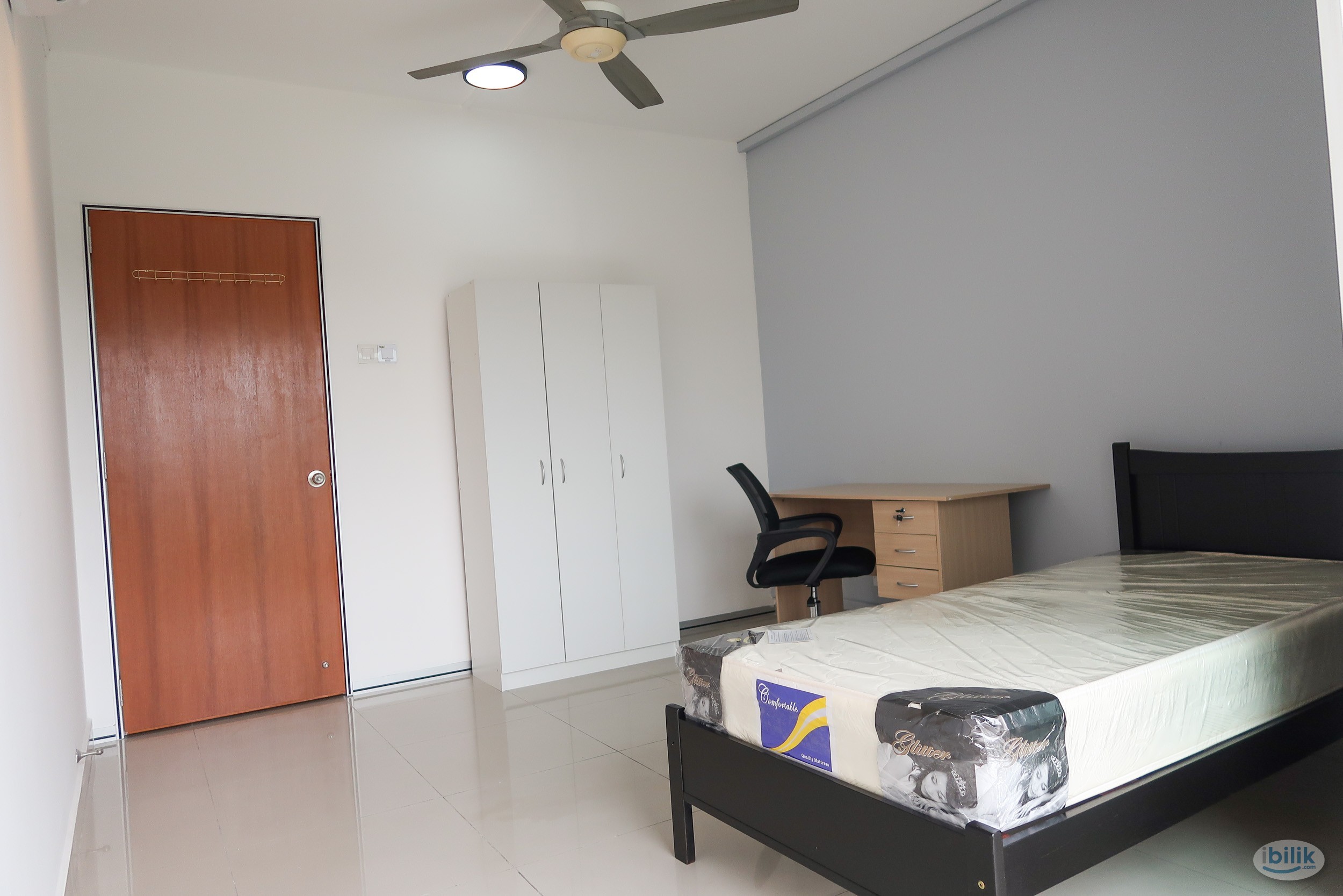 Cozy Balcony Room @ Cova Suites, MRT Kota Damansara - Image 2